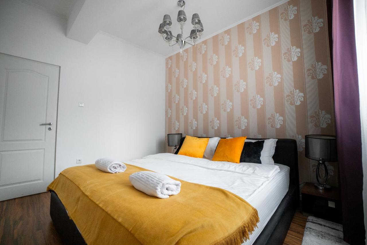 Xo Panoramic Apartment L Jacuzzi L Oradea Exterior photo